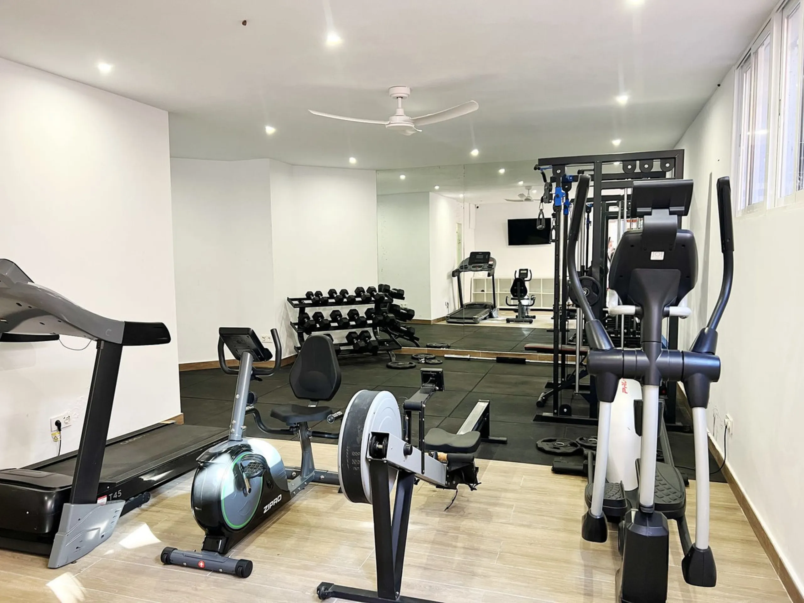 "A three bedroom duplex penthouse in La Alzambra Hill Club, a 24hr gated and secure development, set on lush tropical gardens with waterfalls, communal swimming pool and a gymnasium.