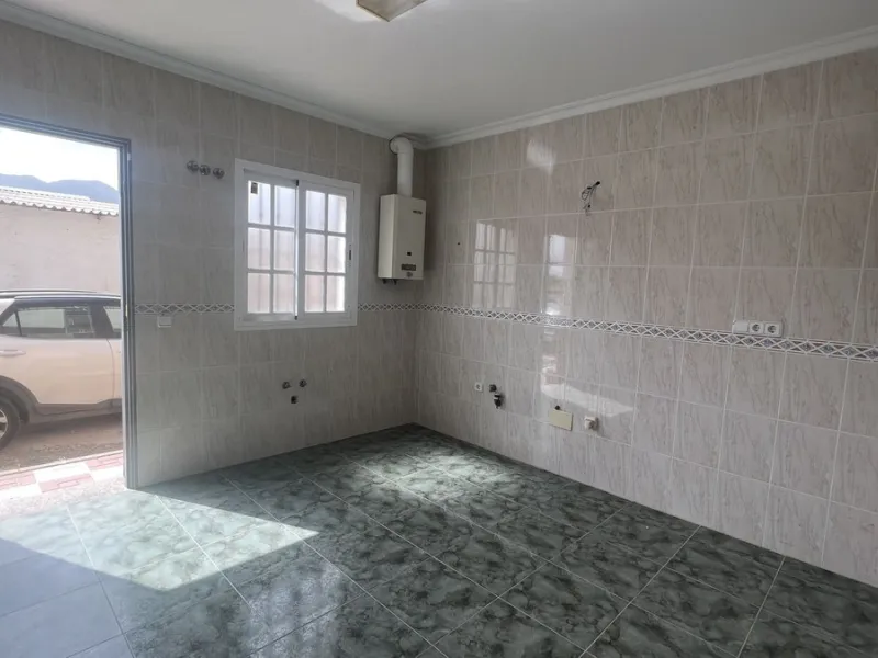House - Finca - Cortijo в продаже в Alhaurín de la Torre, Málaga. В доме 8 спален и 2 ванных комнат. Площадь дома 489 м². Площадь участка 28447 м²