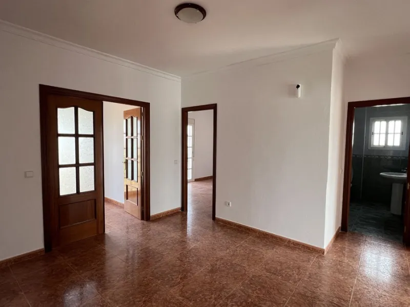 House - Finca - Cortijo в продаже в Alhaurín de la Torre, Málaga. В доме 8 спален и 2 ванных комнат. Площадь дома 489 м². Площадь участка 28447 м²