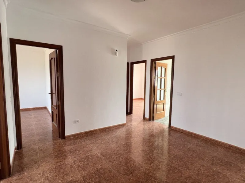 House - Finca - Cortijo в продаже в Alhaurín de la Torre, Málaga. В доме 8 спален и 2 ванных комнат. Площадь дома 489 м². Площадь участка 28447 м²