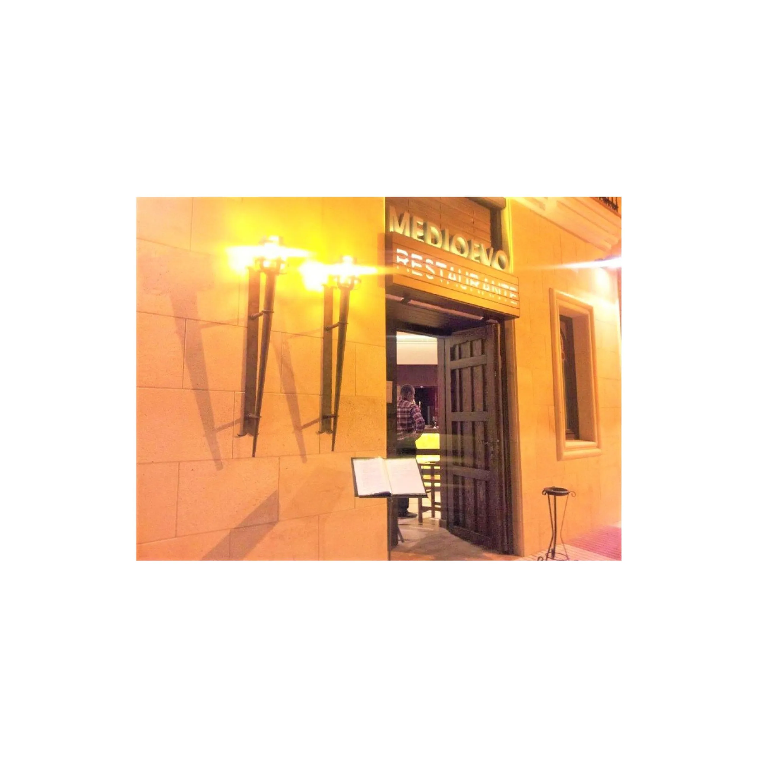 Premises in which a restaurant was operating, currently closed.