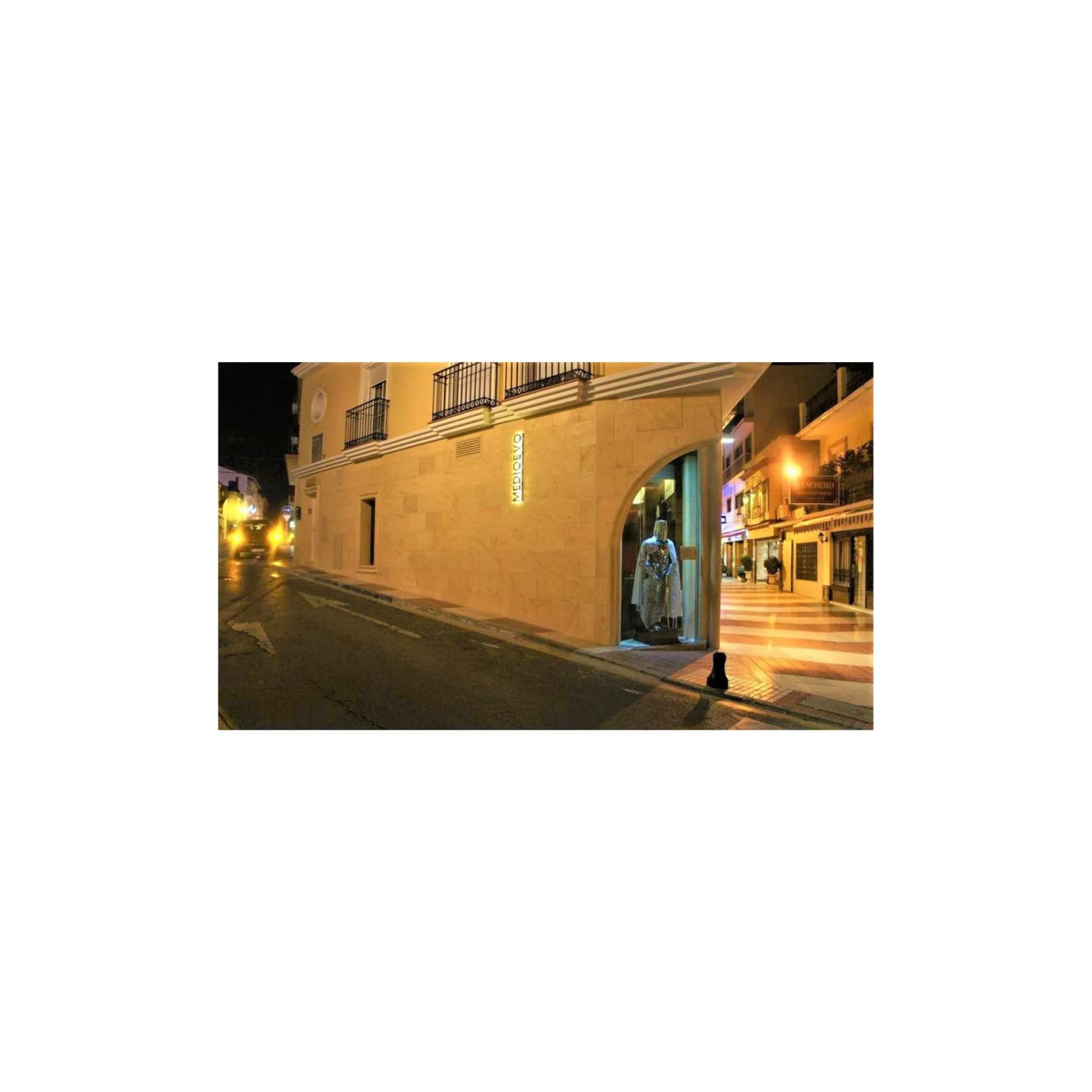 Premises in which a restaurant was operating, currently closed.