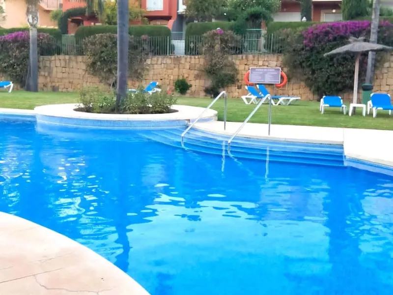 Townhouse, located in the luxury urbanisation LA ALZAMBRA VASSARY near Puerto Banus.