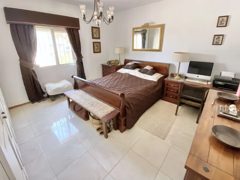 REDUCED - Beautiful 4 bed hillside villa with large swimming pool on elevated 3000 m2 plot just 7 mins above popular "La Cala de Mijas" blue flag beaches. Offering privacy & stunning panoramic sea, mountain & country views.