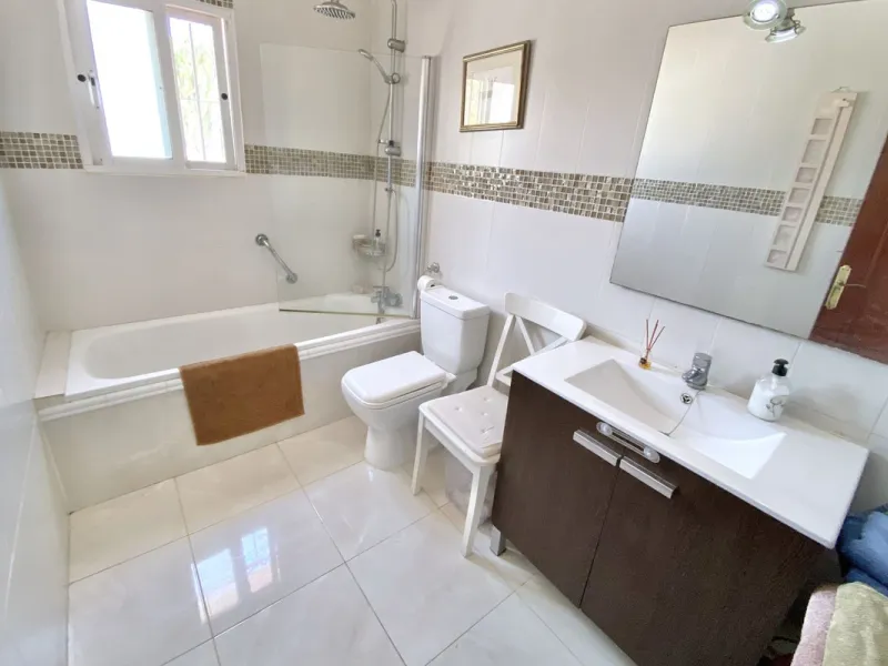 REDUCED - Beautiful 4 bed hillside villa with large swimming pool on elevated 3000 m2 plot just 7 mins above popular "La Cala de Mijas" blue flag beaches. Offering privacy & stunning panoramic sea, mountain & country views.