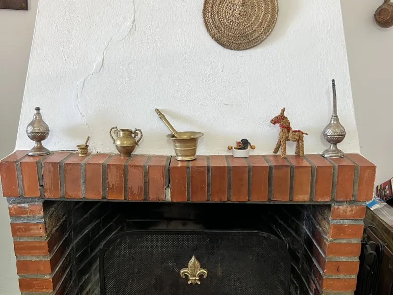 Wonderfull south facing Finca with a 3 bedroom house of 100 m2 in a very quiet location on a  3000 m2  plot with various fruit trees such as figs,oranges,chirimoyas,avocados etc,