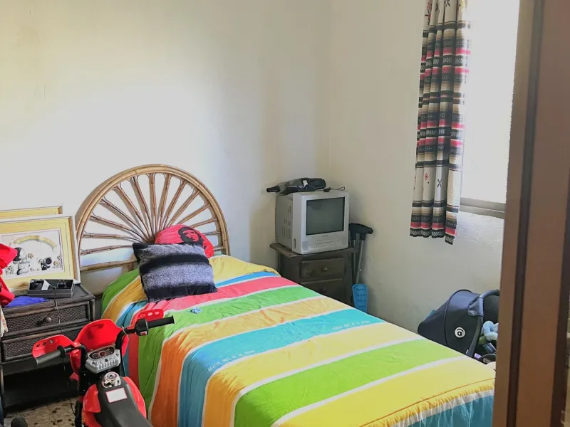 Wonderfull south facing Finca with a 3 bedroom house of 100 m2 in a very quiet location on a  3000 m2  plot with various fruit trees such as figs,oranges,chirimoyas,avocados etc,