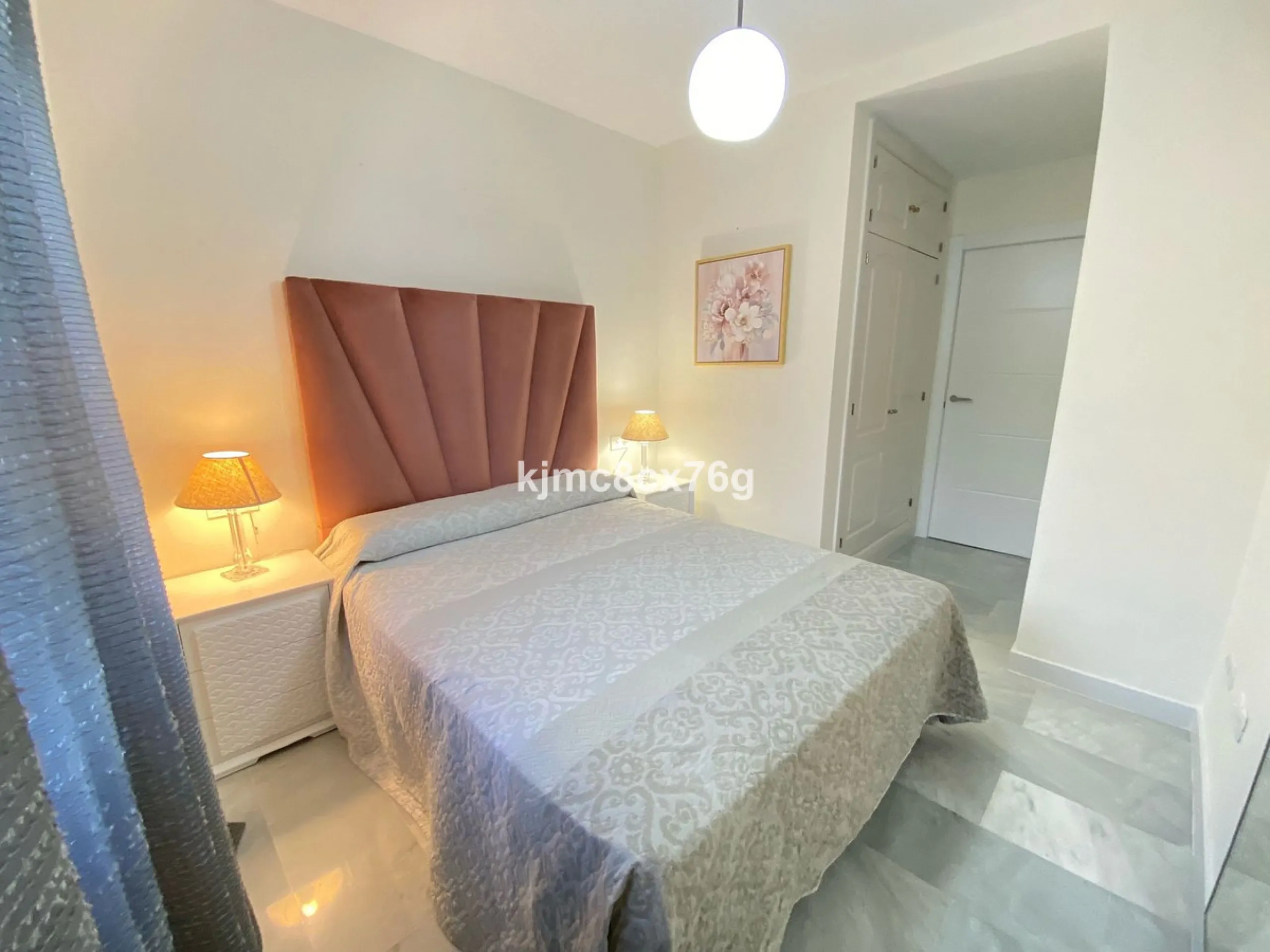 Apartment - Middle Floor Apartment в продаже в Mijas, Málaga. В доме 3 спален и 2 ванных комнат. Площадь дома 155 м²