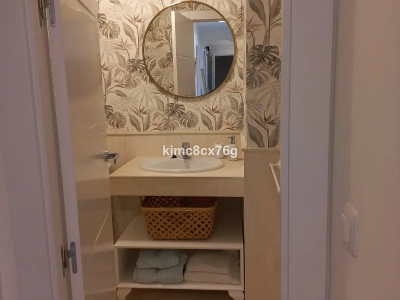 Apartment - Middle Floor Apartment в продаже в Mijas, Málaga. В доме 3 спален и 2 ванных комнат. Площадь дома 155 м²