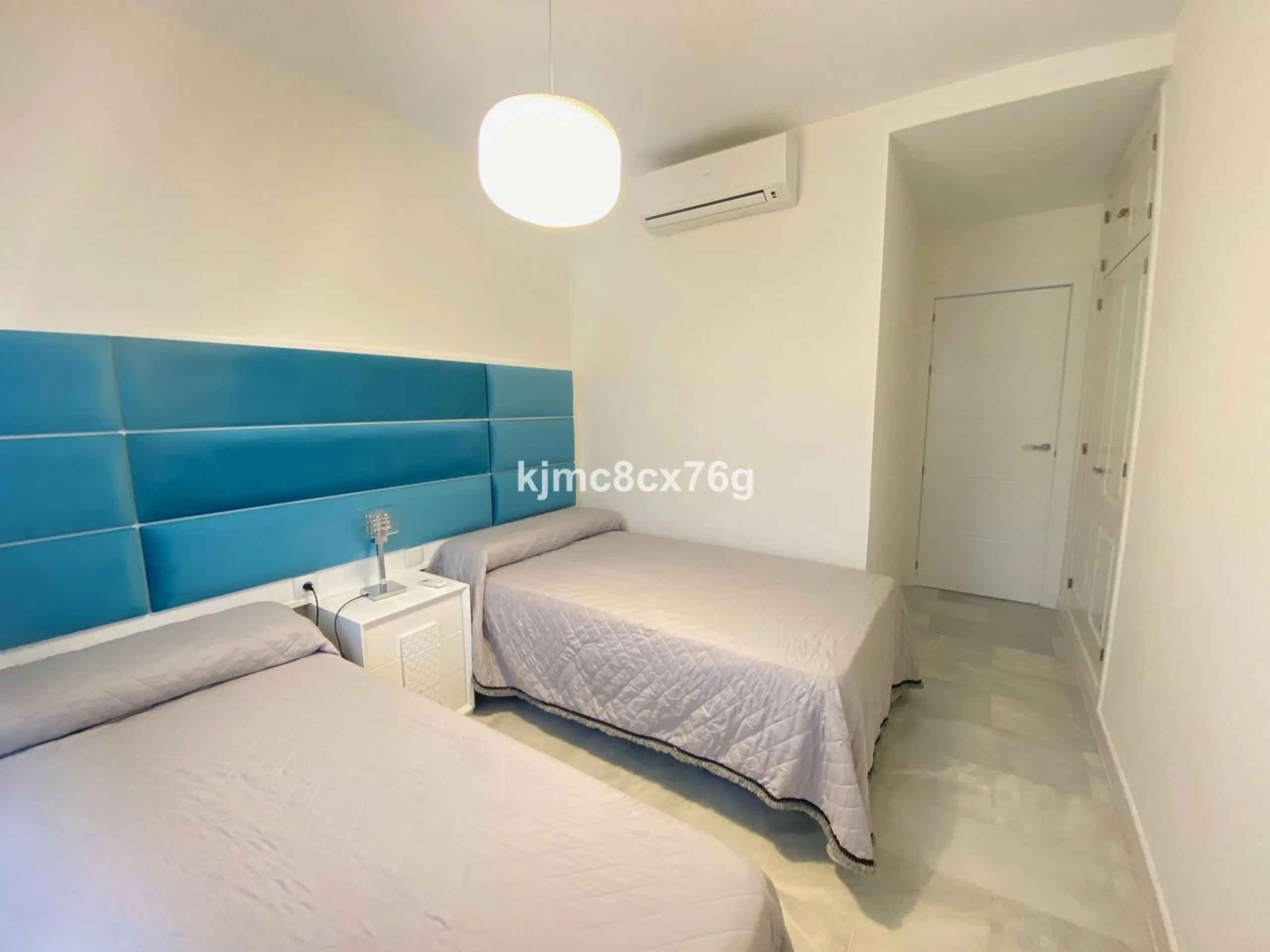 Apartment - Middle Floor Apartment в продаже в Mijas, Málaga. В доме 3 спален и 2 ванных комнат. Площадь дома 155 м²
