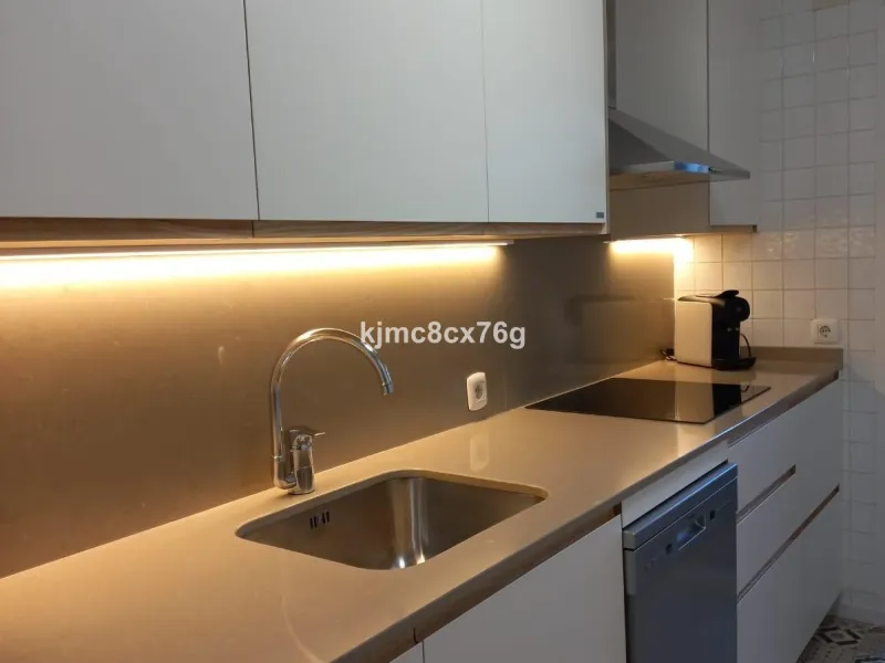 Apartment - Middle Floor Apartment в продаже в Mijas, Málaga. В доме 3 спален и 2 ванных комнат. Площадь дома 155 м²