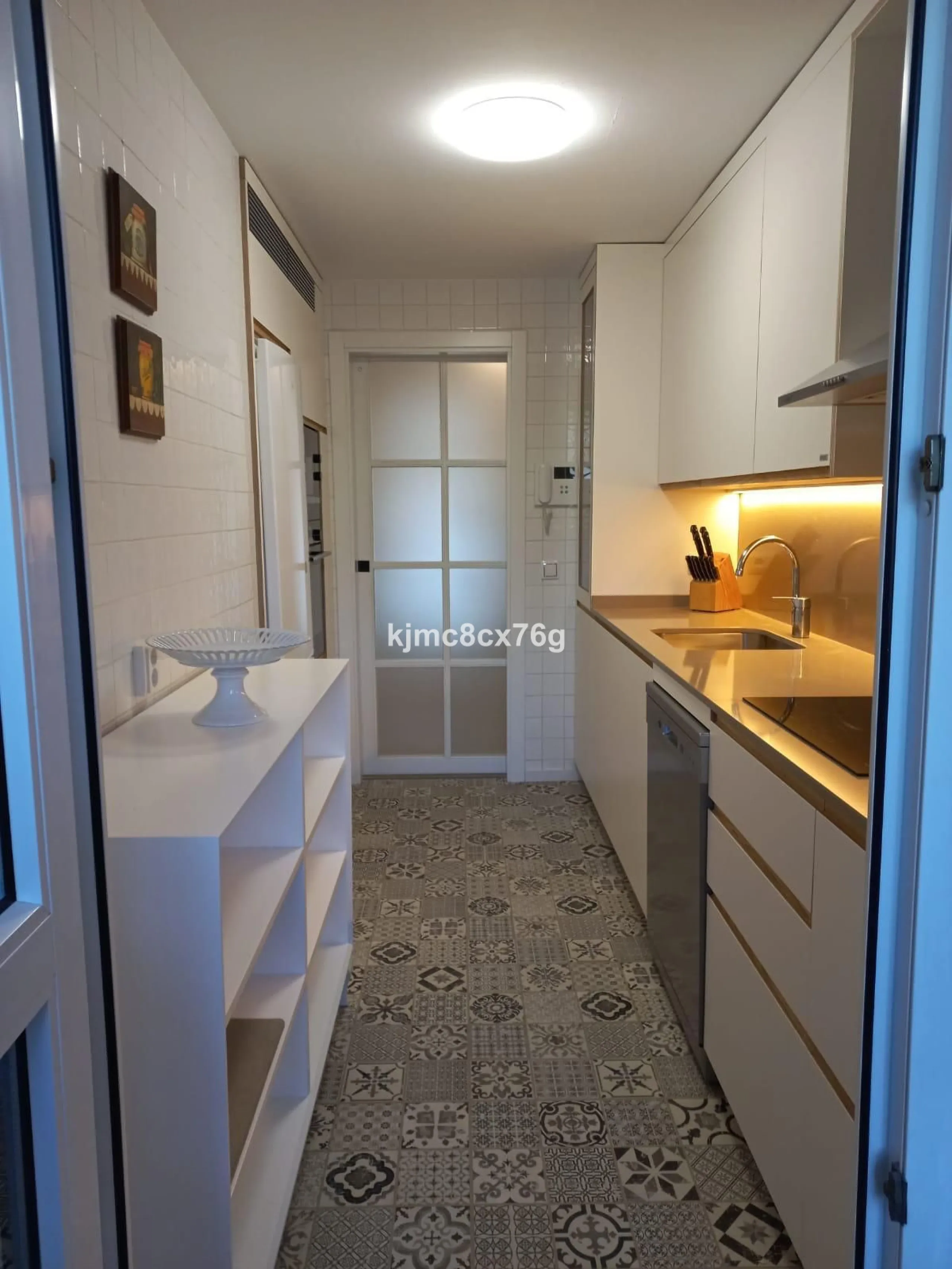 Apartment - Middle Floor Apartment в продаже в Mijas, Málaga. В доме 3 спален и 2 ванных комнат. Площадь дома 155 м²