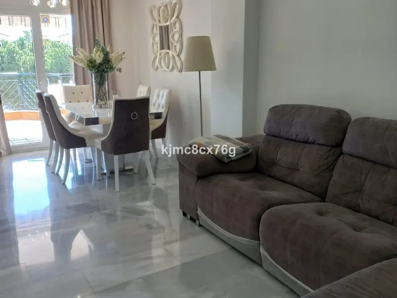 Apartment - Middle Floor Apartment в продаже в Mijas, Málaga. В доме 3 спален и 2 ванных комнат. Площадь дома 155 м²