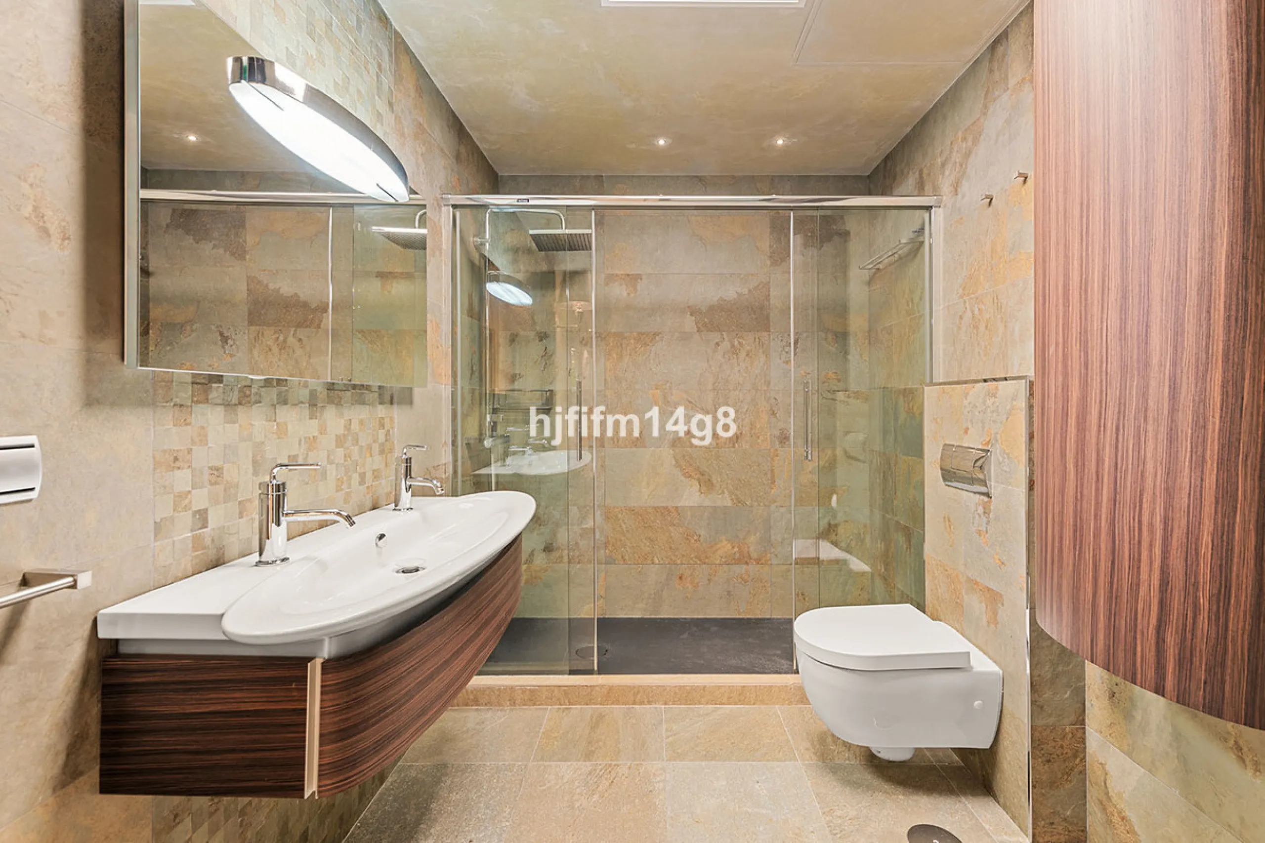 Located in the exclusive and tranquil residential area of La Quinta, this incredible villa designed by Ángel Taborda, benefits from privileged location and views of the natural surroundings. The true masterpiece of architectural design that makes this vil