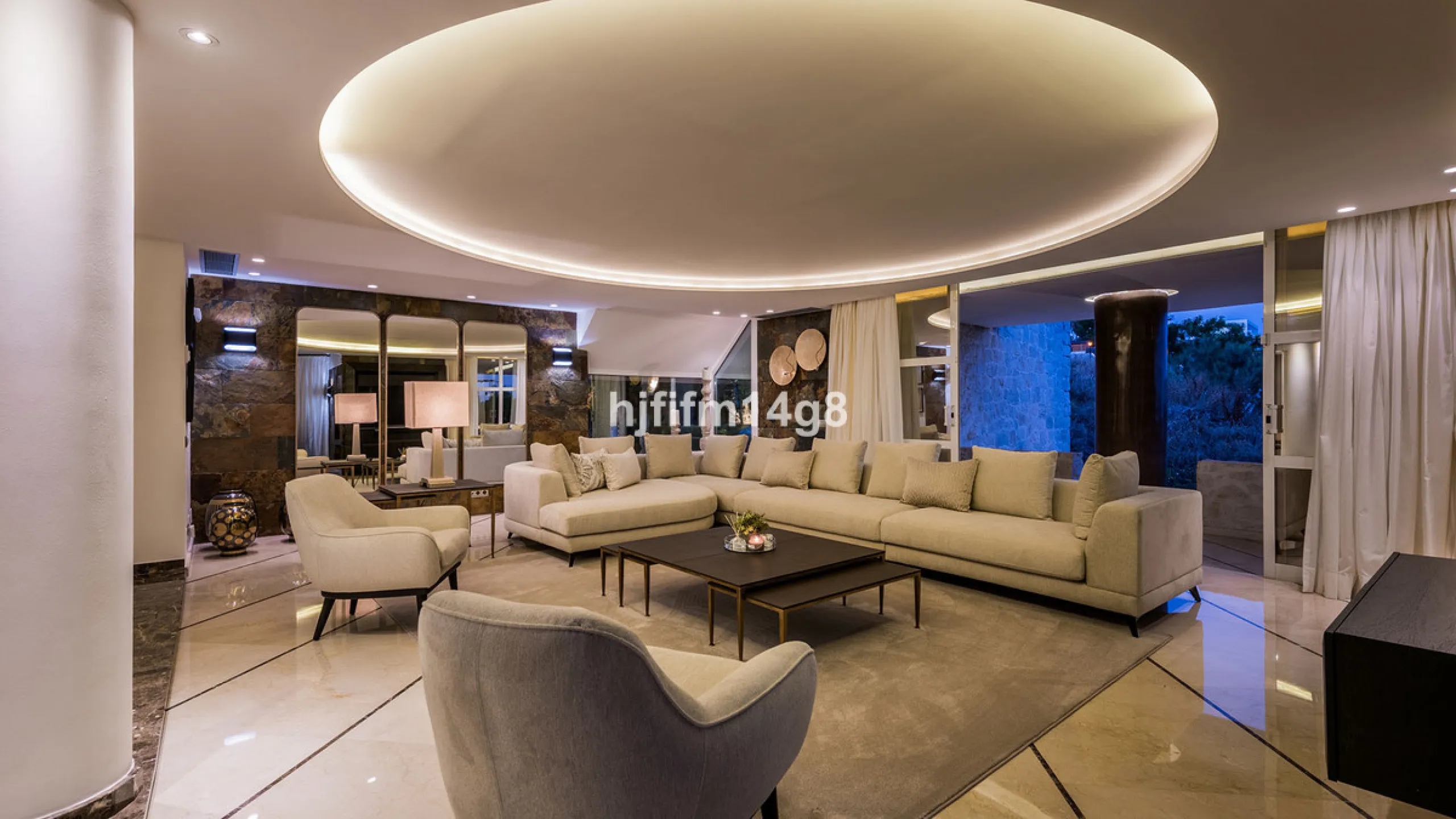Located in the exclusive and tranquil residential area of La Quinta, this incredible villa designed by Ángel Taborda, benefits from privileged location and views of the natural surroundings. The true masterpiece of architectural design that makes this vil