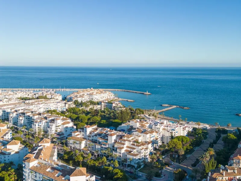 Apartment - Middle Floor Apartment в продаже в Marbella, Málaga. В доме 2 спален и 2 ванных комнат. Площадь дома 107 м²