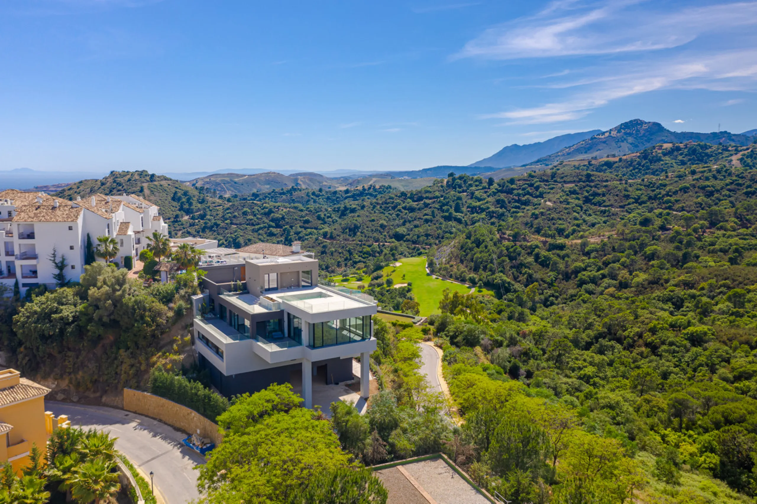 Stunning Modern Villa with 7 Bedrooms and Panoramic Sea and Mountain Views in Los Arqueros, Benahavís