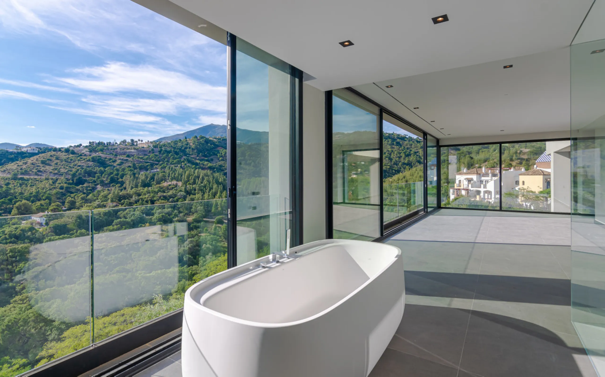 Stunning Modern Villa with 7 Bedrooms and Panoramic Sea and Mountain Views in Los Arqueros, Benahavís