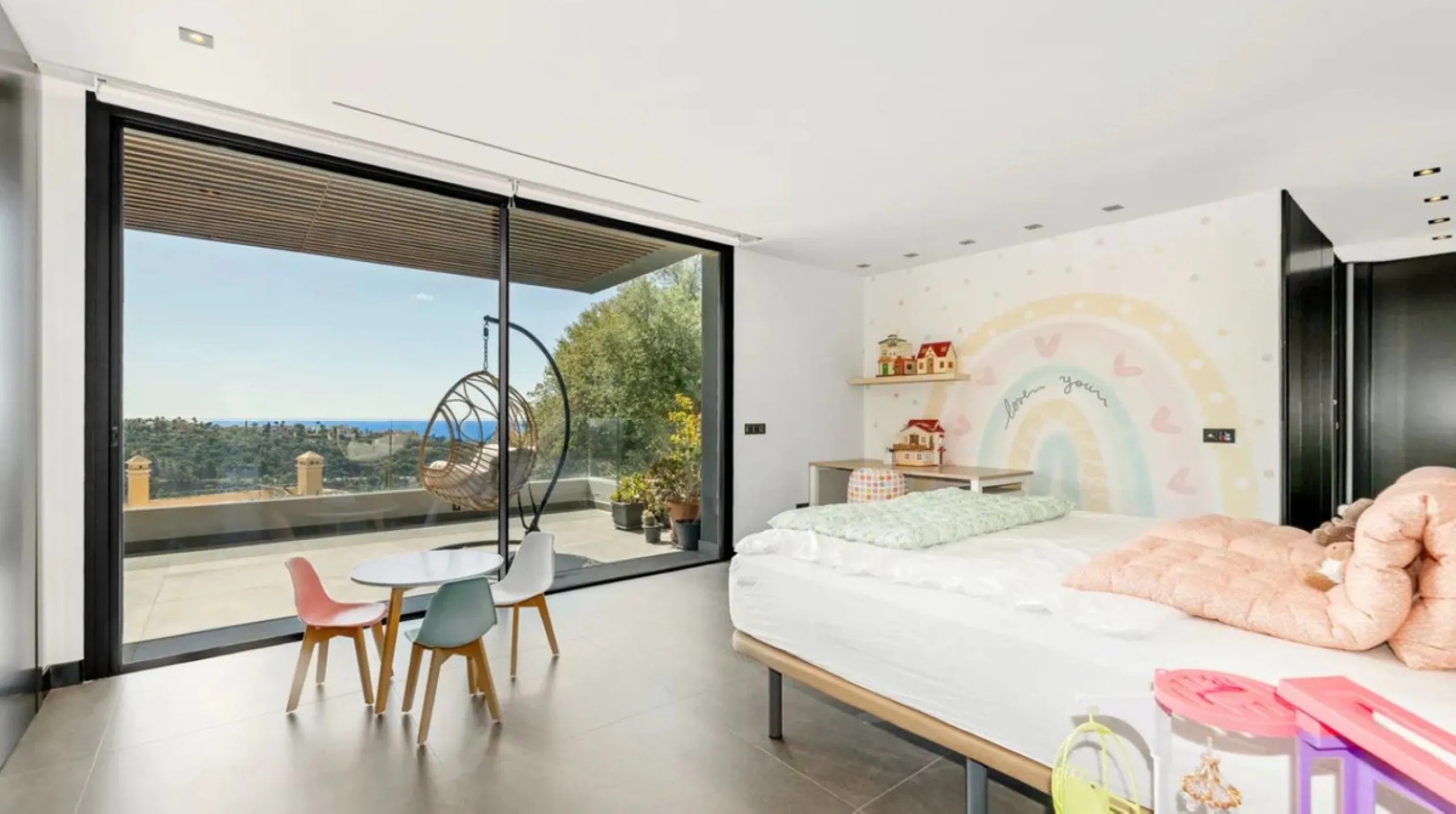 Stunning Modern Villa with 7 Bedrooms and Panoramic Sea and Mountain Views in Los Arqueros, Benahavís