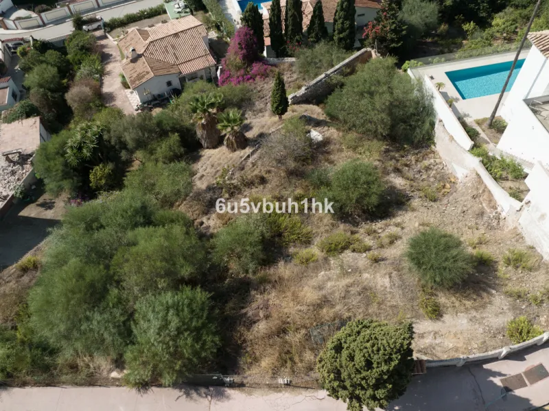 Plot - Residential Plot в продаже в Mijas, Málaga. Площадь дома 530 м². Площадь участка 1132 м²