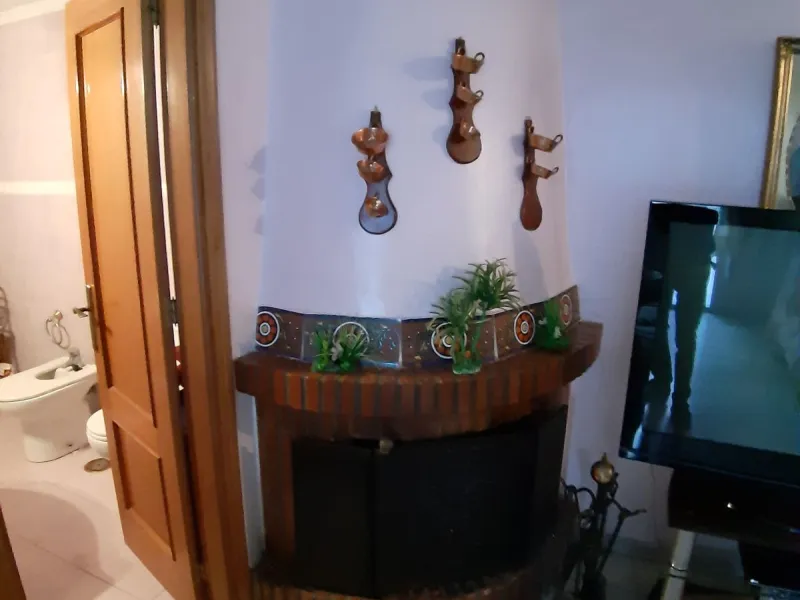 Very spacious house in Las Lagunas in perfect condition, ready to move into.