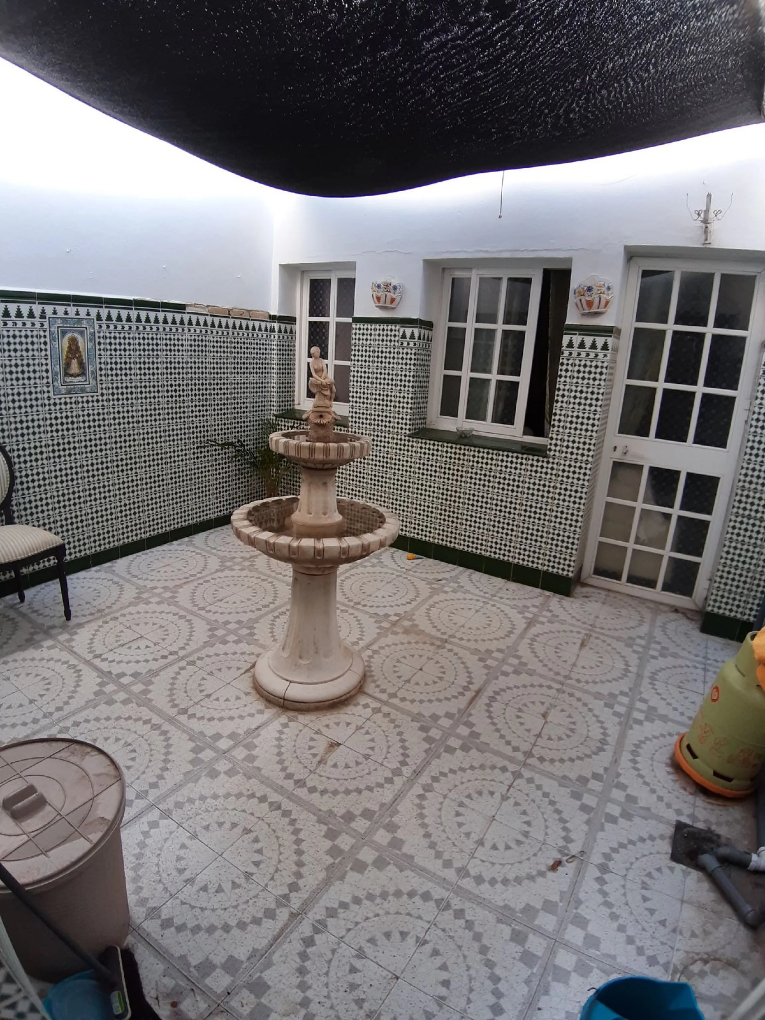 Very spacious house in Las Lagunas in perfect condition, ready to move into.