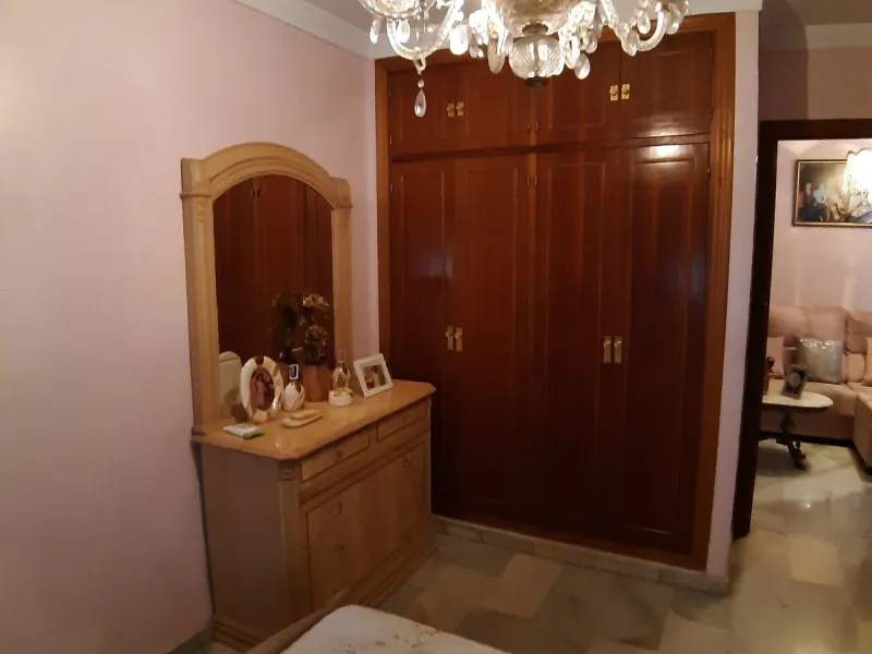 Very spacious house in Las Lagunas in perfect condition, ready to move into.