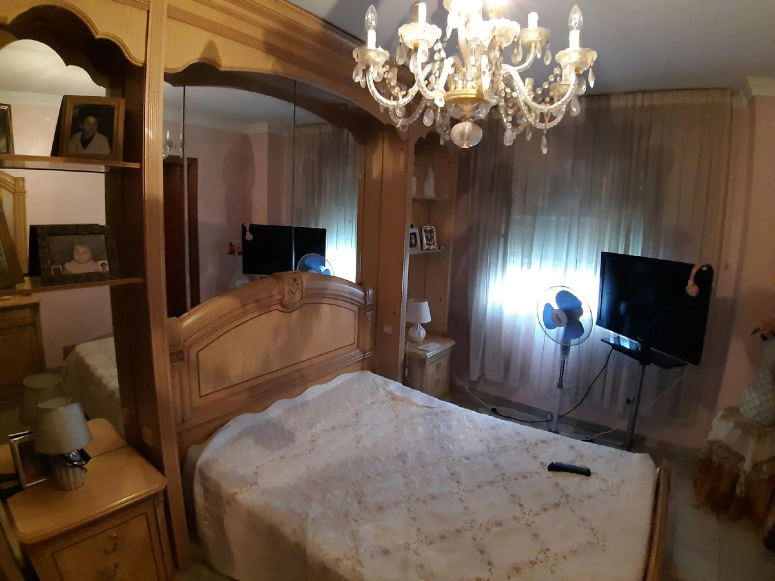 Very spacious house in Las Lagunas in perfect condition, ready to move into.