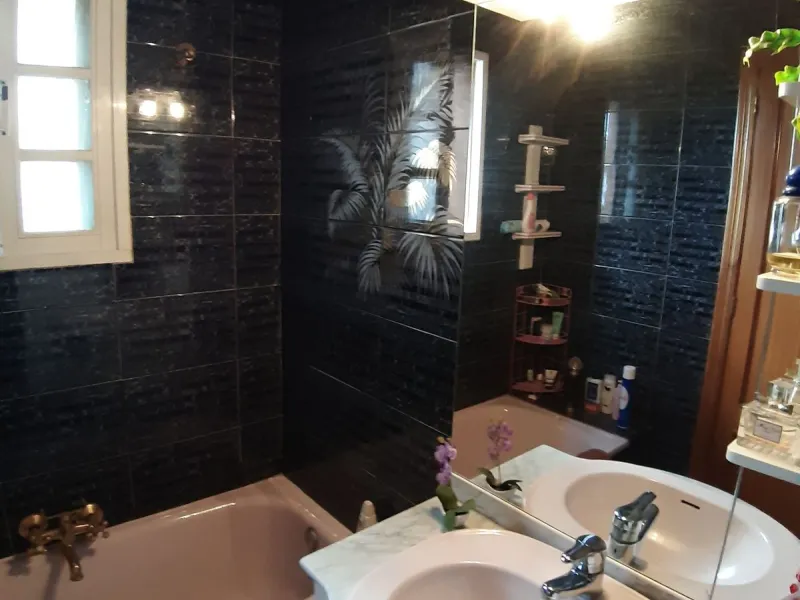Very spacious house in Las Lagunas in perfect condition, ready to move into.