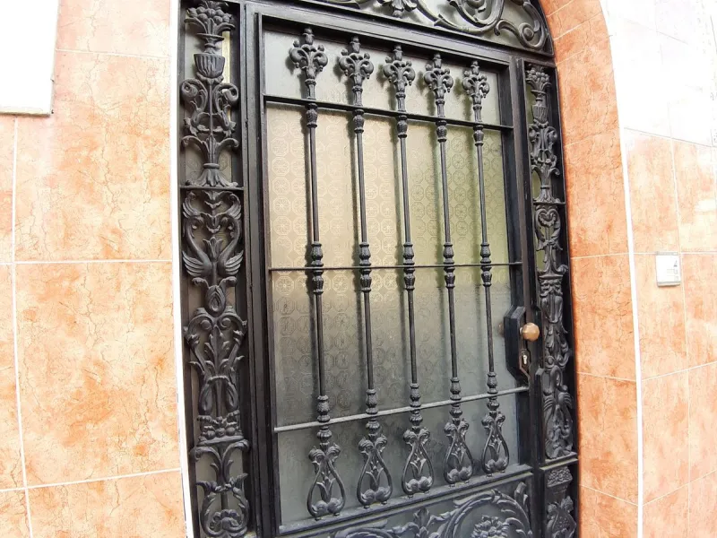 Very spacious house in Las Lagunas in perfect condition, ready to move into.