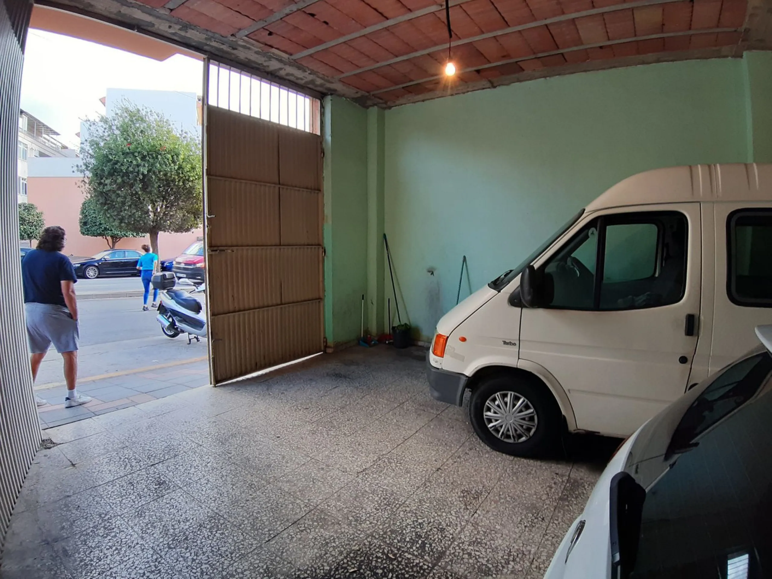 Very spacious house in Las Lagunas in perfect condition, ready to move into.