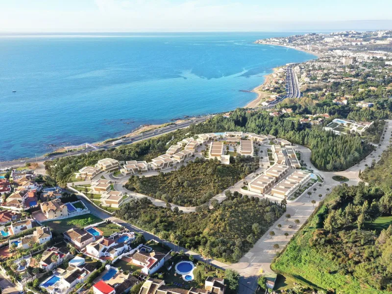 Innovative project located in Mijas de Costa in Malaga, famous for its golf courses. EDEN is an excellent development that combines the vision of a modern residential area and nature in one. The architecture is perfectly integrated into the landscape than
