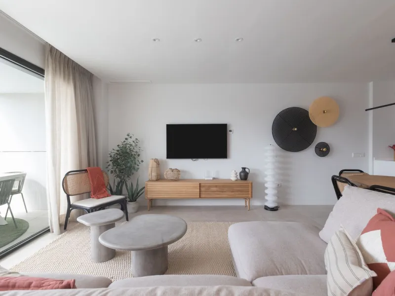 Innovative project located in Mijas de Costa in Malaga, famous for its golf courses. EDEN is an excellent development that combines the vision of a modern residential area and nature in one. The architecture is perfectly integrated into the landscape than