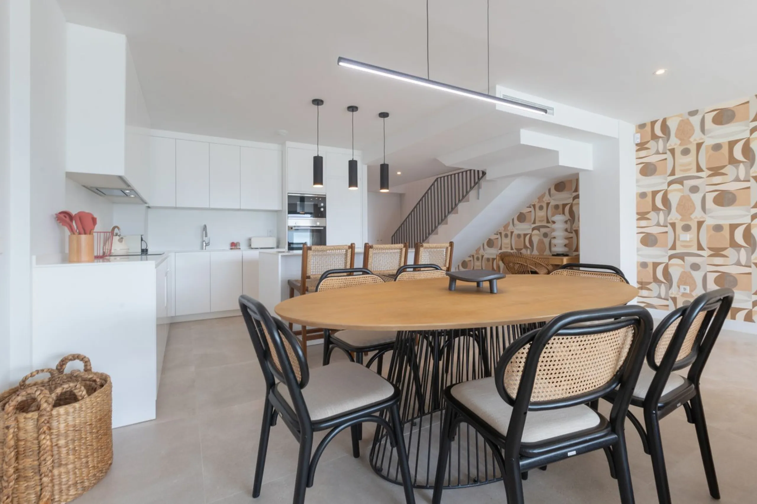 Innovative project located in Mijas de Costa in Malaga, famous for its golf courses. EDEN is an excellent development that combines the vision of a modern residential area and nature in one. The architecture is perfectly integrated into the landscape than