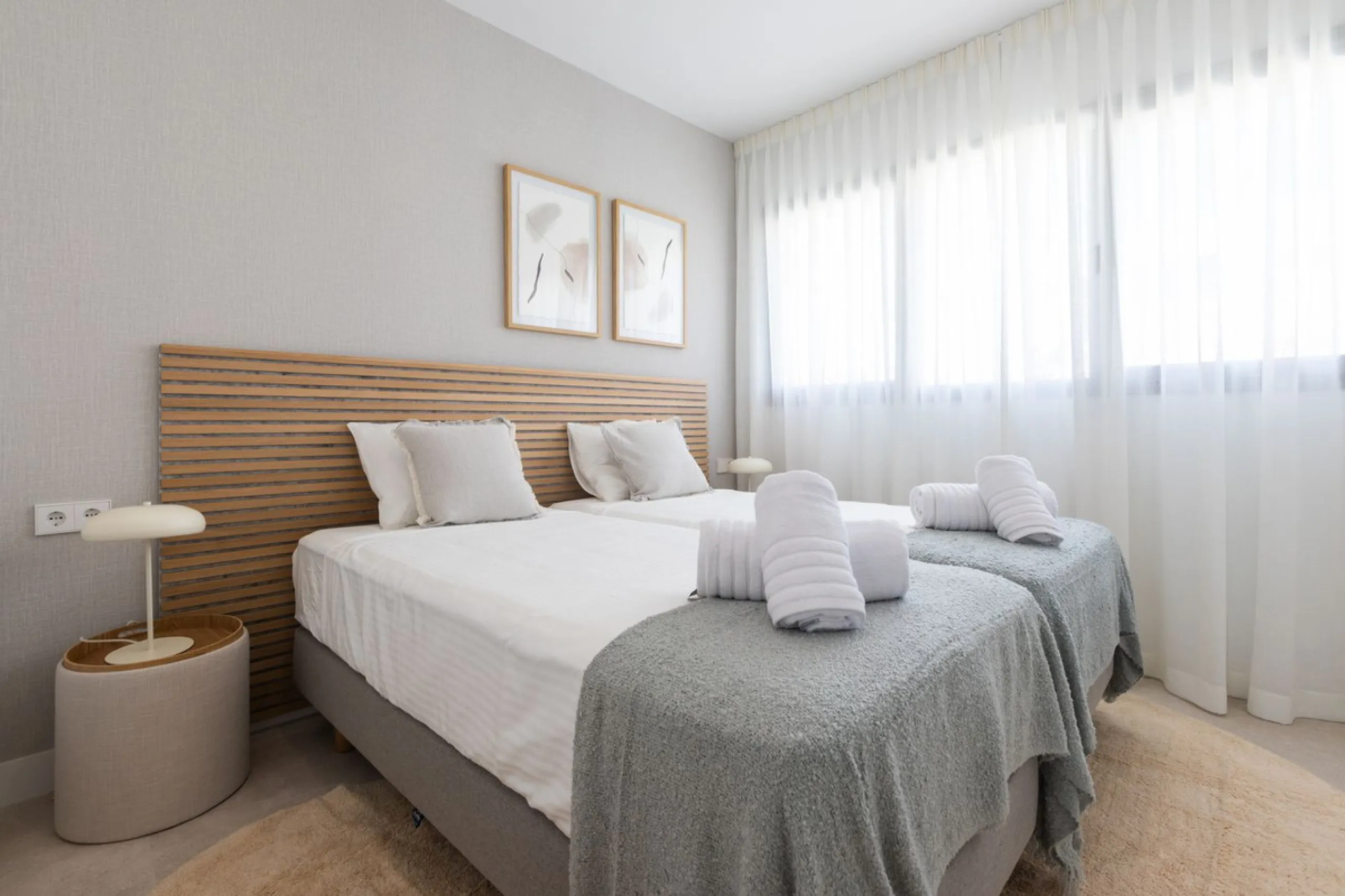 Innovative project located in Mijas de Costa in Malaga, famous for its golf courses. EDEN is an excellent development that combines the vision of a modern residential area and nature in one. The architecture is perfectly integrated into the landscape than