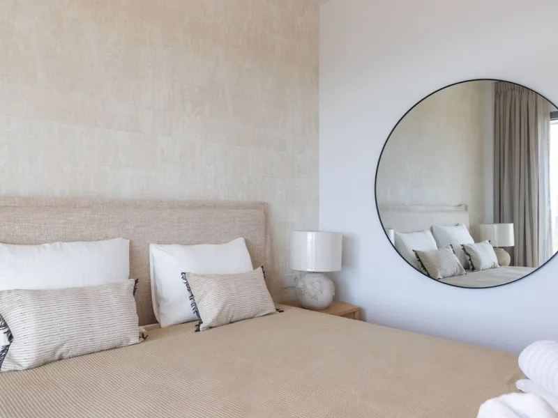 Innovative project located in Mijas de Costa in Malaga, famous for its golf courses. EDEN is an excellent development that combines the vision of a modern residential area and nature in one. The architecture is perfectly integrated into the landscape than
