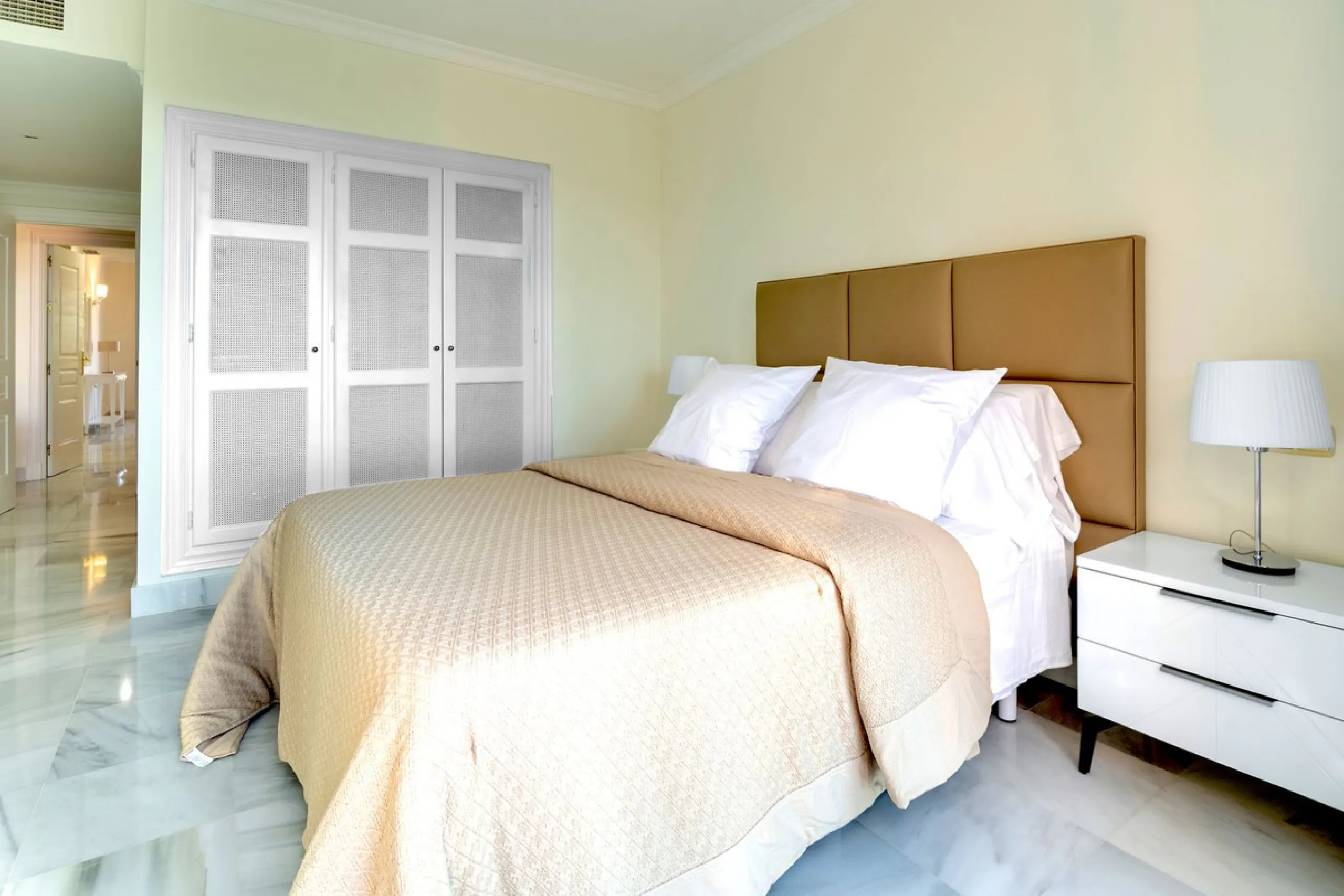 If you are looking for a home within easy reach of Marbella then take a look at this.