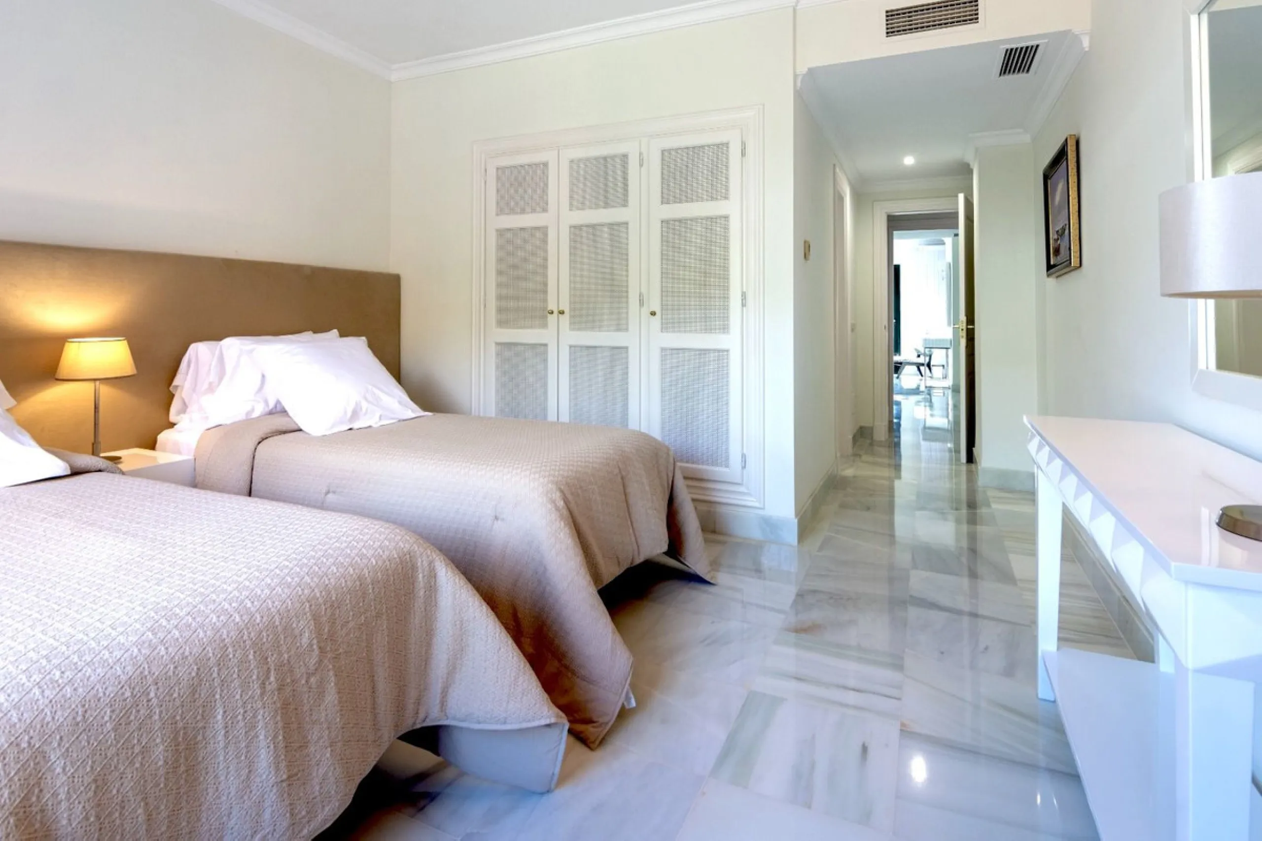 If you are looking for a home within easy reach of Marbella then take a look at this.