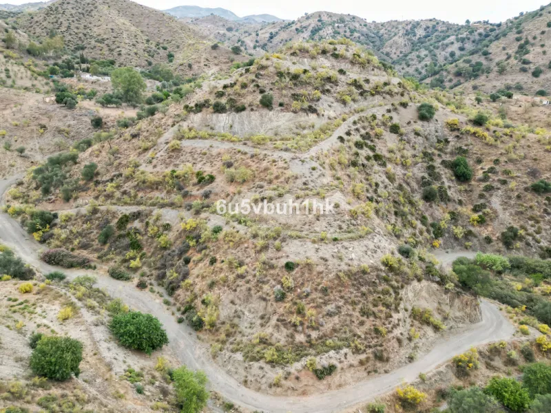 Plot - Land в продаже в Estacion de Cartama, Málaga. Площадь участка 90498 м²