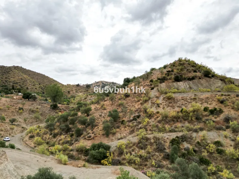 Plot - Land в продаже в Estacion de Cartama, Málaga. Площадь участка 90498 м²