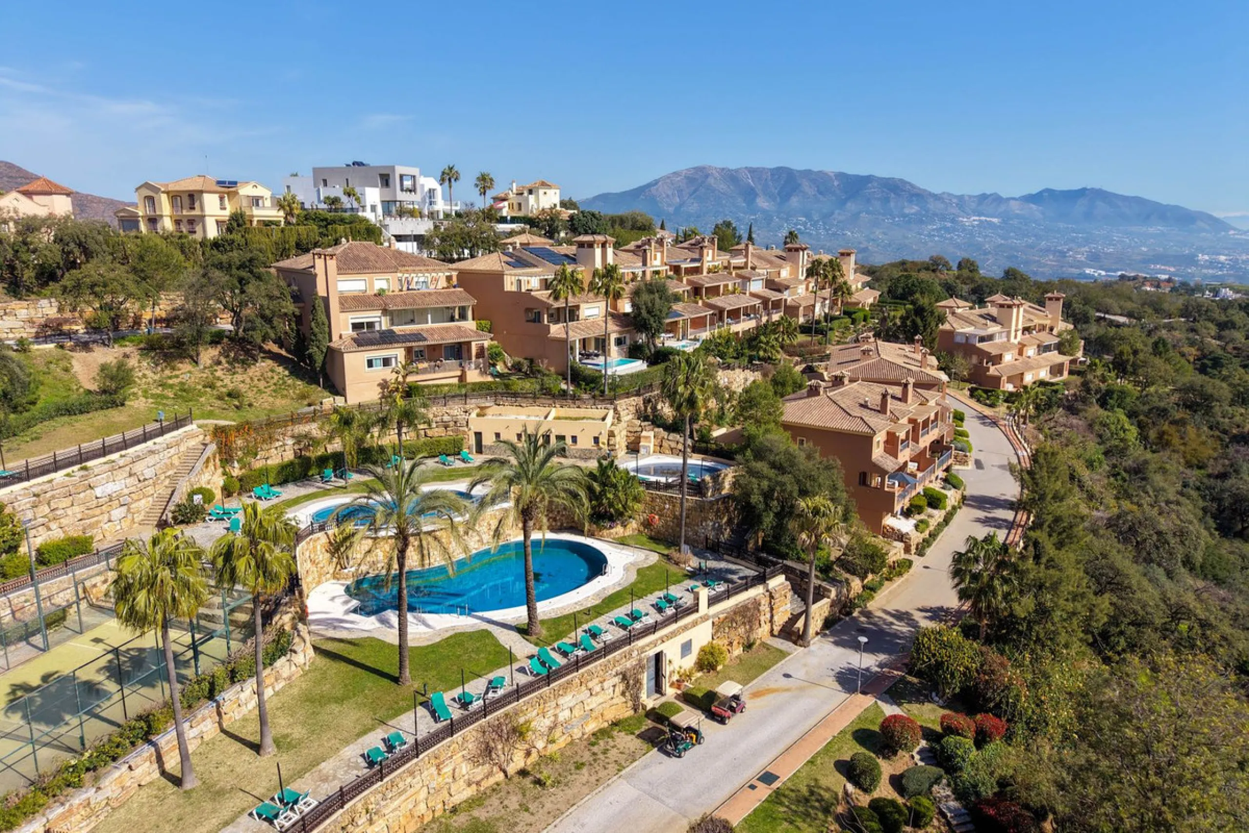 Duplex, La Mairena, Costa del Sol.