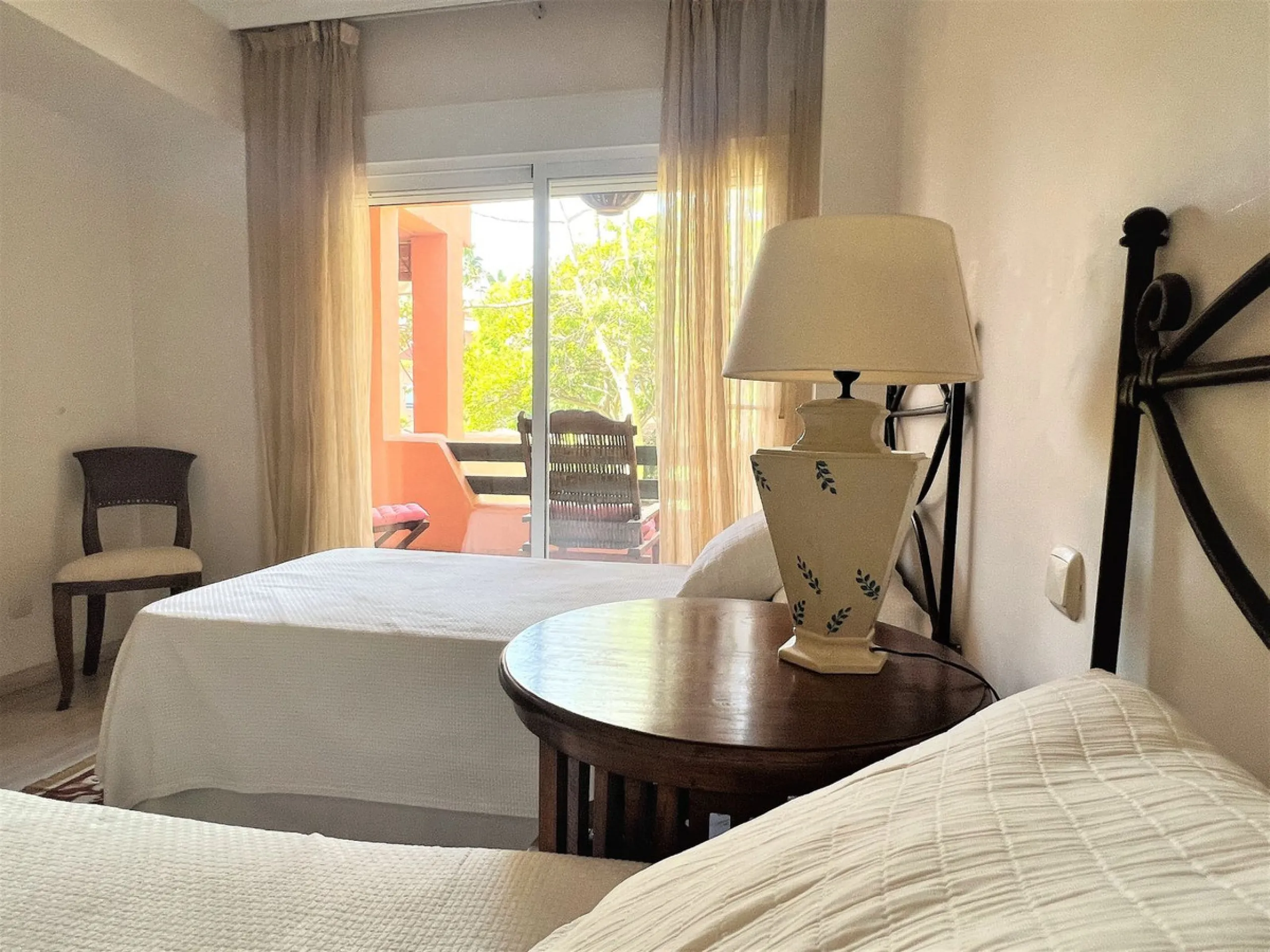 Апартамент средний этаж, Guadalmina Baja, Costa del Sol