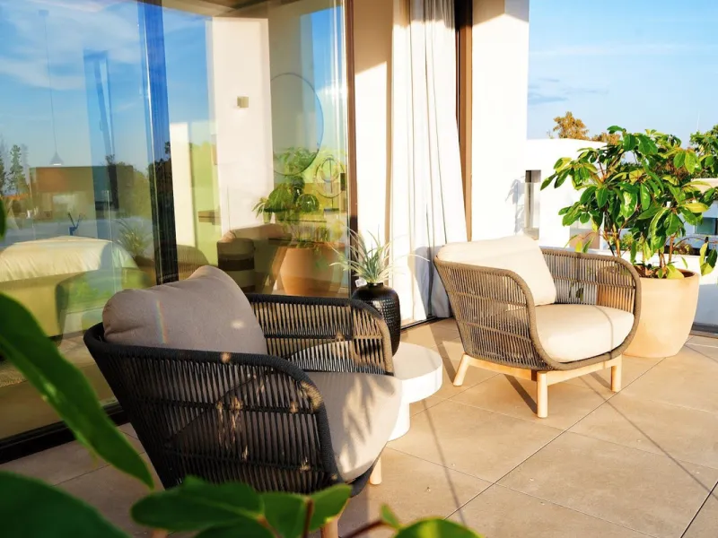 Modern luxury villa of exceptional qualities is located in a gated community, consisting of only 12 villas, with 24 hour security guards and concierge services situated in a green oasis on the edge of the famous Golden Mile and just a few metres from the 
