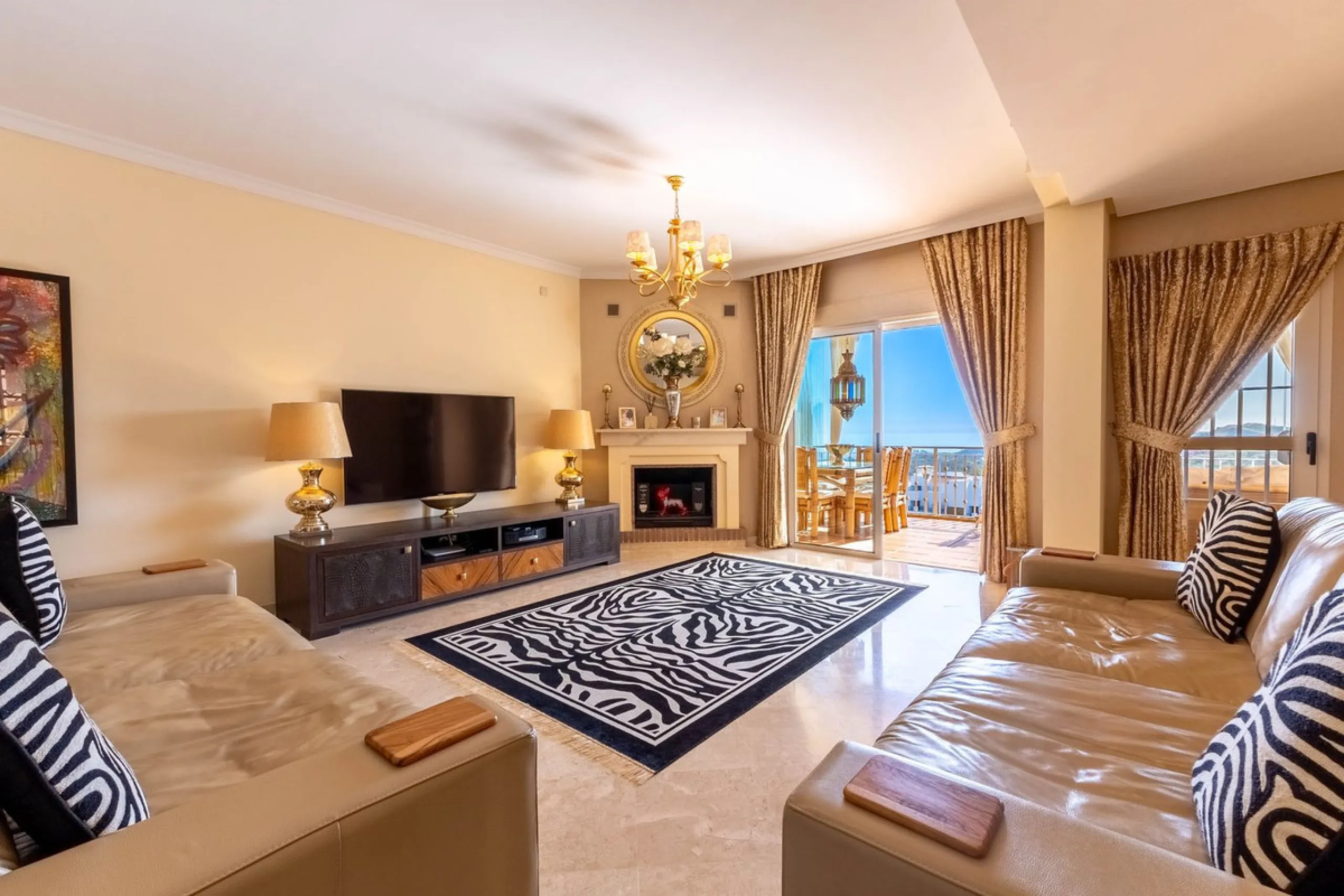 Duplex, La Mairena, Costa del Sol.