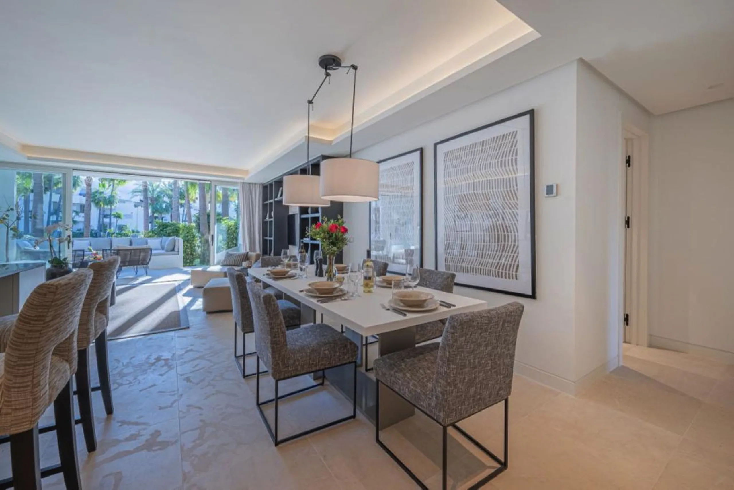 Apartment - Ground Floor Apartment в продаже в Marbella, Málaga. В доме 3 спален и 3 ванных комнат. Площадь дома 138 м²