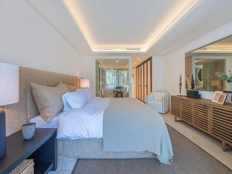 Apartment - Ground Floor Apartment в продаже в Marbella, Málaga. В доме 3 спален и 3 ванных комнат. Площадь дома 138 м²