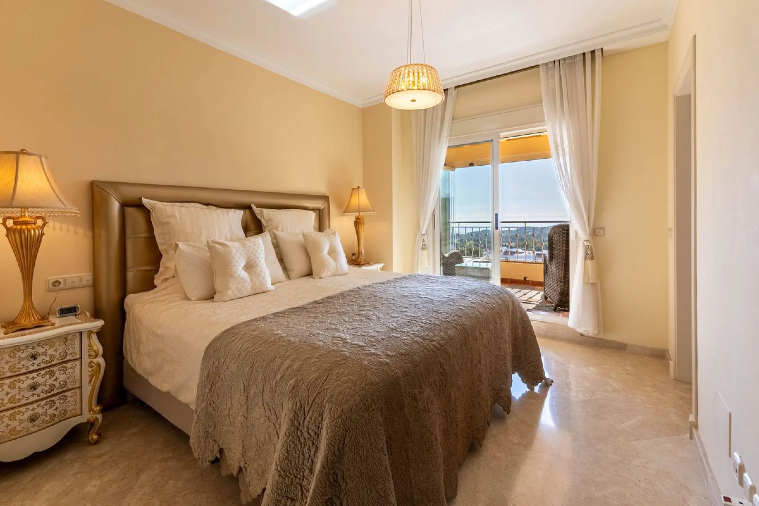 Duplex, La Mairena, Costa del Sol.