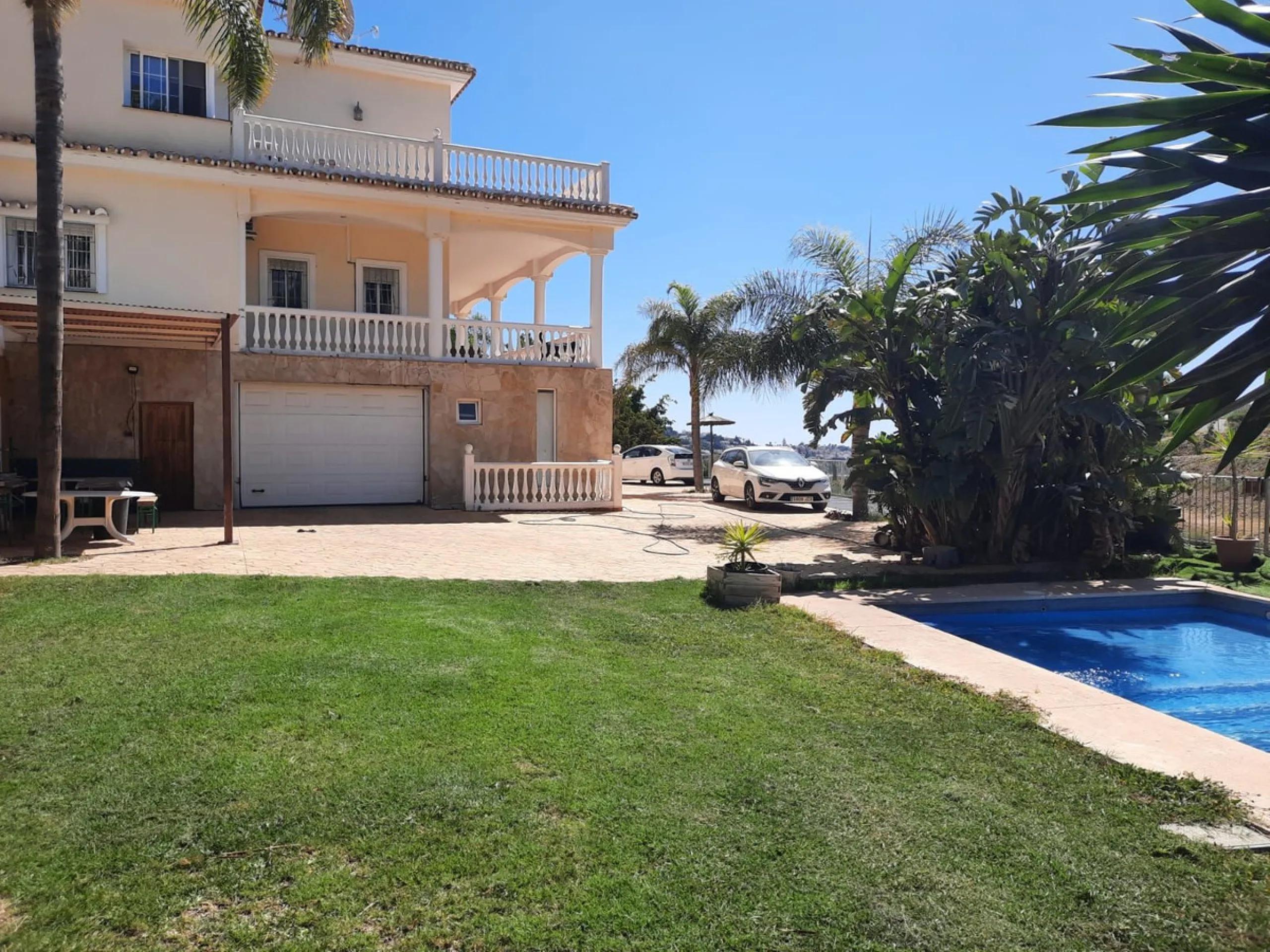 House - Detached Villa в продаже в Mijas, Málaga. В доме 5 спален и 5 ванных комнат. Площадь дома 601 м². Площадь участка 1290 м²