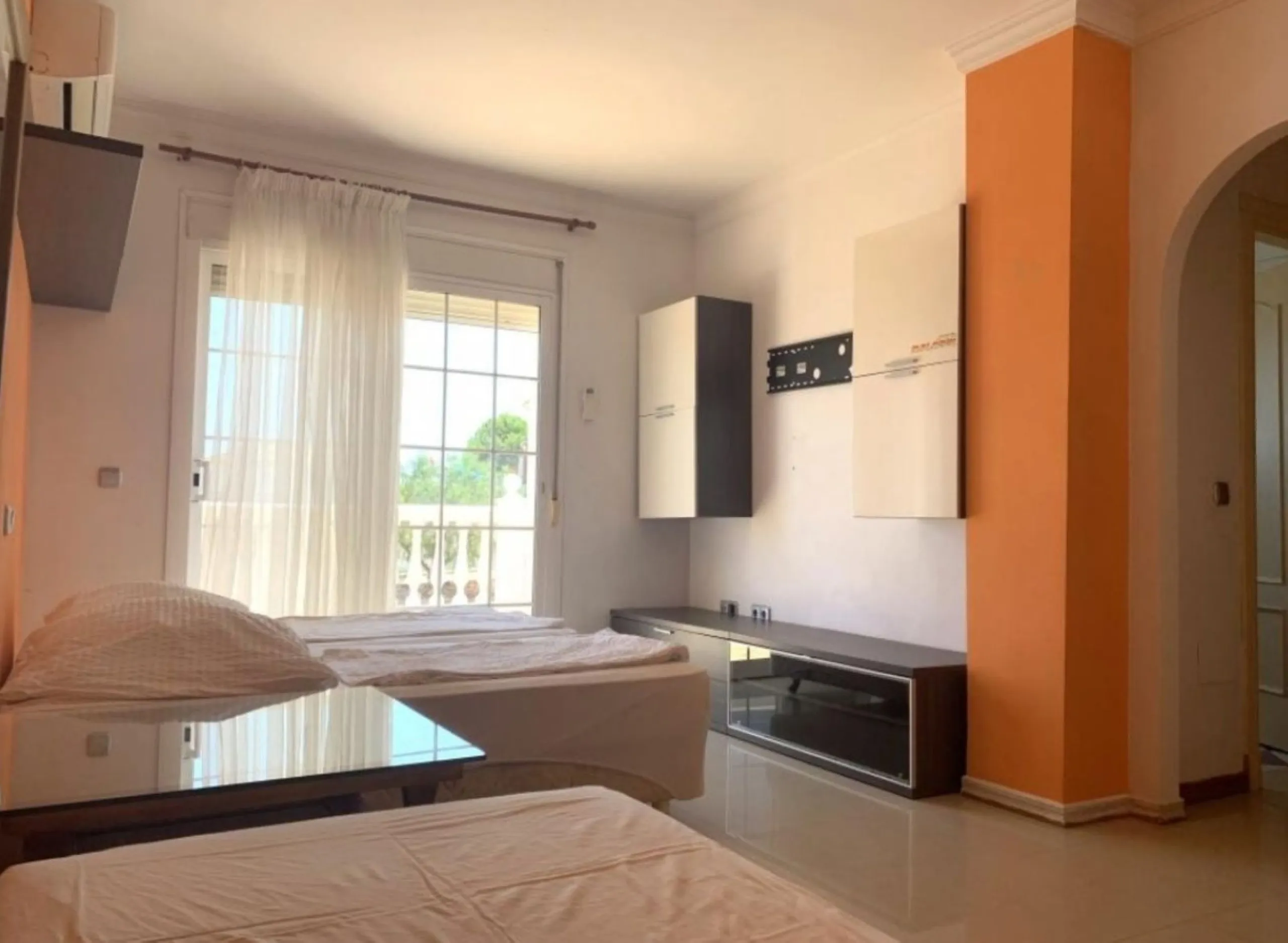 House - Detached Villa в продаже в Mijas, Málaga. В доме 5 спален и 5 ванных комнат. Площадь дома 601 м². Площадь участка 1290 м²