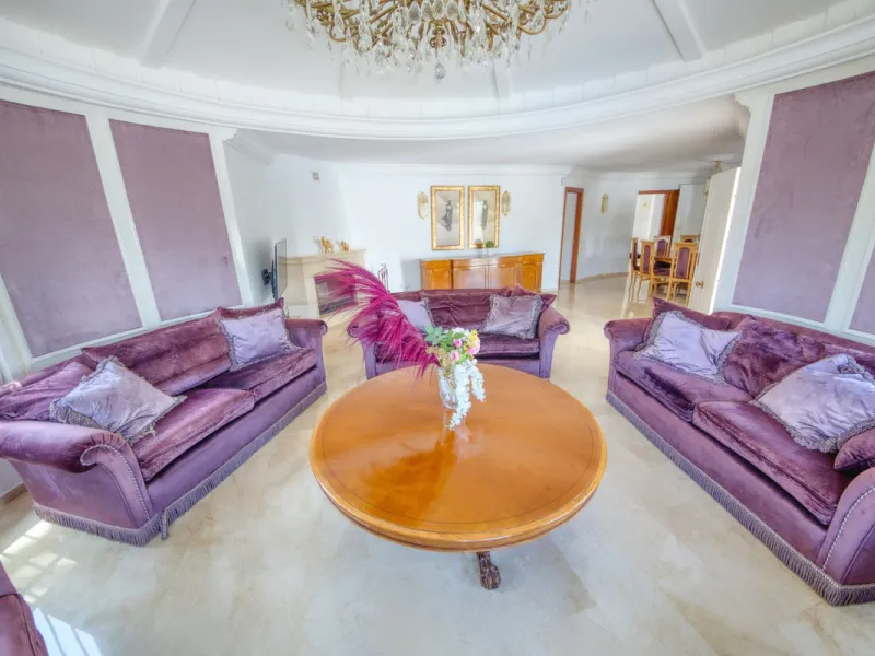 LUXURY VILLA – 2000 SQM PLOT – BENALMADENA
